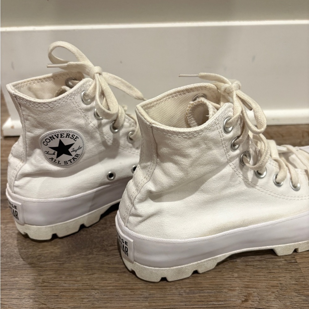 Converse Chuck Taylor All Star High Lugged White Canvas High-Tops size 5 - Picture 5 of 7